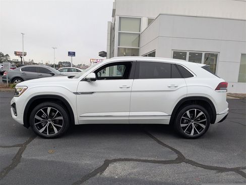 New 2026 Volkswagen Atlas Cross Sport SEL Premium R-Line image 8