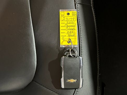 Used 2021 Chevrolet Colorado ZR2 image 46
