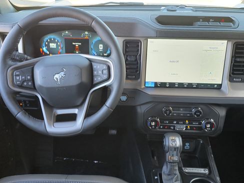 New 2025 Ford Bronco Outer Banks AWD/4WD image 12