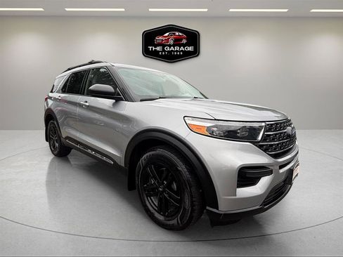 Used 2020 Ford Explorer XLT w/ Comfort Package AWD/4WD image 7