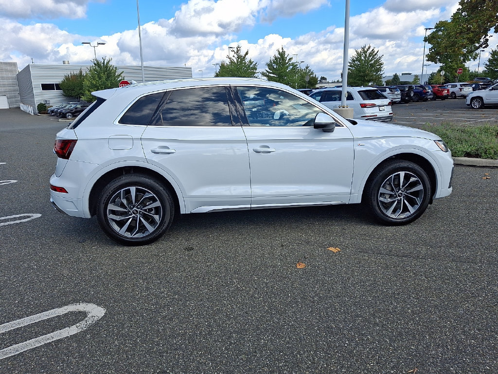 Used 2023 Audi Q5 2.0T Premium w/ Convenience Package AWD/4WD image 10