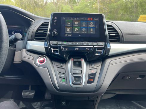 Used 2018 Honda Odyssey EX image 25