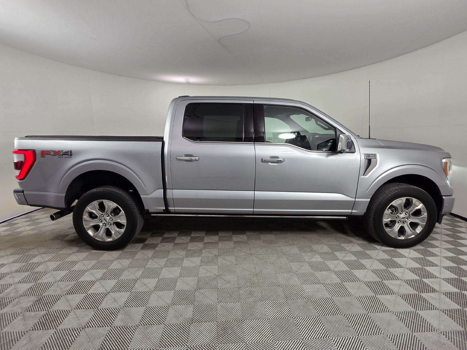 Used 2022 Ford F150 Platinum w/ Equipment Group 701A High AWD/4WD image 47