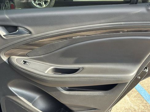 Used 2020 Buick Envision Essence image 20