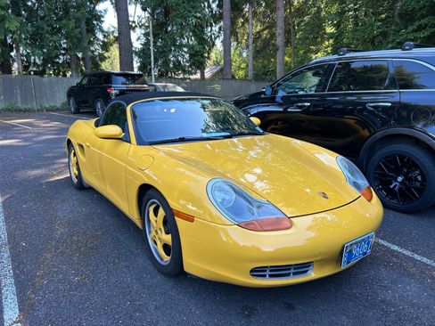 Used 2000 Porsche Boxster RWD image 3
