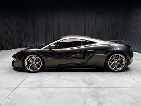 Used 2017 McLaren 570S Coupe RWD image 10