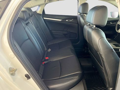 Used 2019 Honda Civic Touring image 27