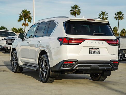 Used 2024 Lexus LX 600 F Sport image 5