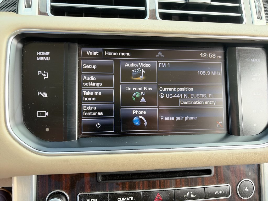 Used 2014 Land Rover Range Rover Supercharged AWD/4WD image 19