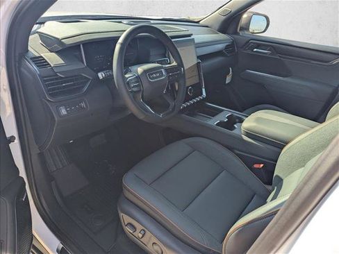 New 2026 GMC Acadia AT4 w/ Luxury Package image 3