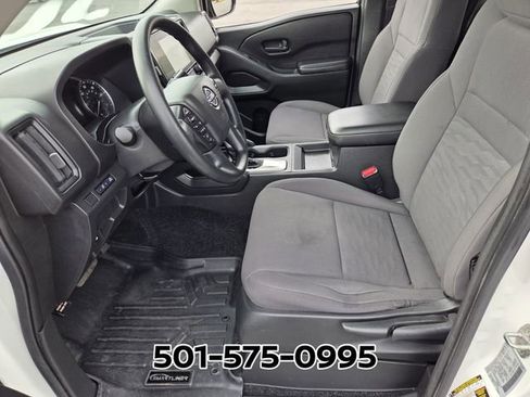 Used 2025 Nissan Frontier S AWD/4WD image 10