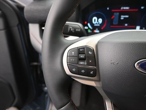 New 2026 Ford Explorer Active image 7