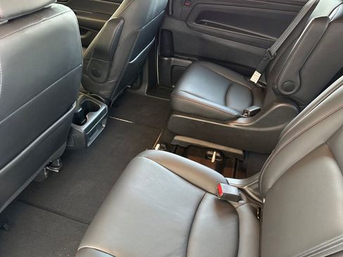 Certified 2024 Honda Odyssey Sport image 5