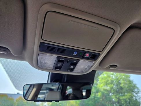 Used 2022 Honda Pilot Touring image 30