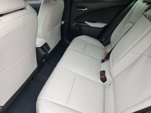 New 2026 Lexus UX 300h FWD image 5