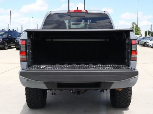 Used 2025 Nissan Frontier PRO-4X w/ Pro Convenience Package AWD/4WD image 9