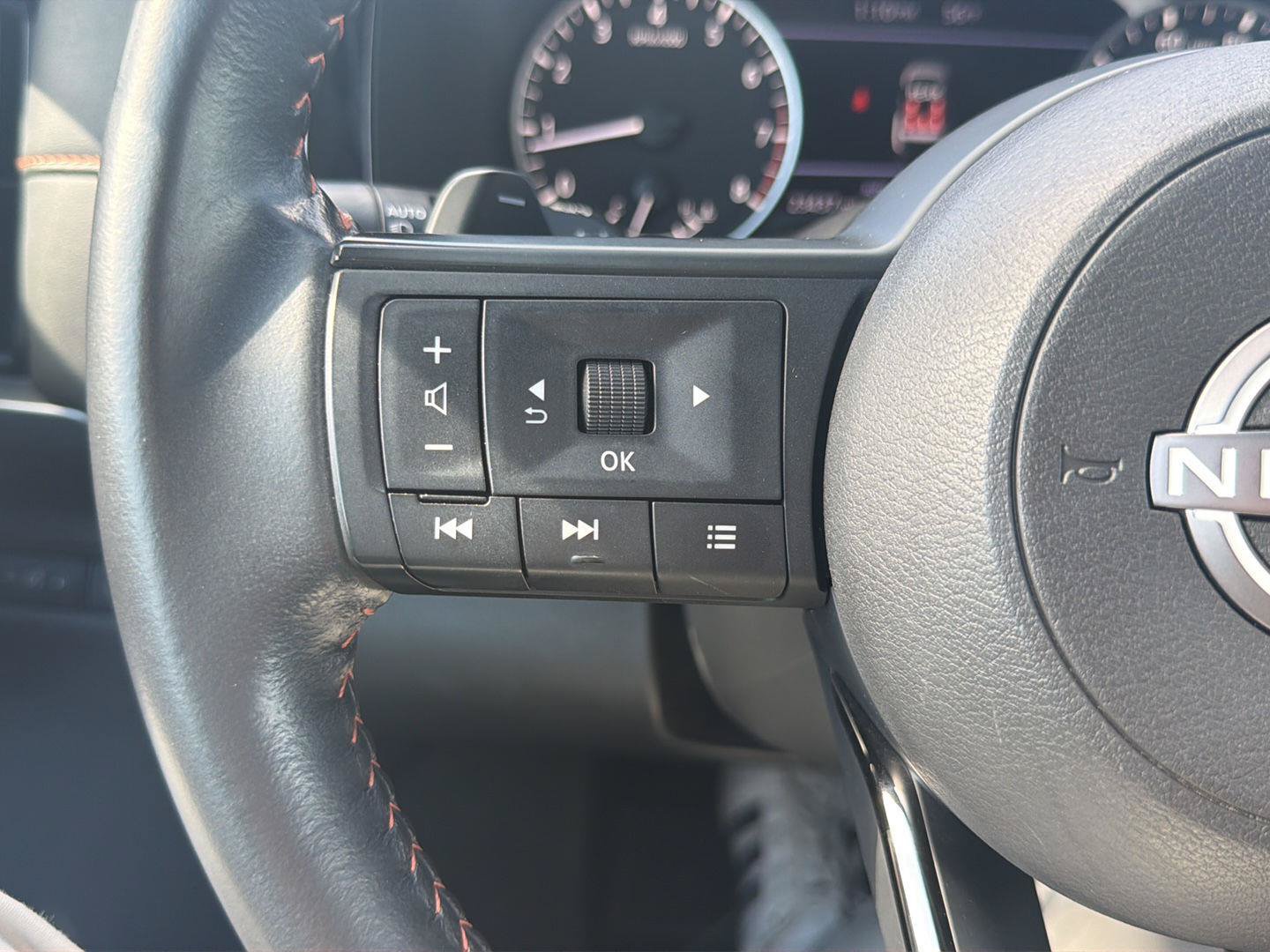 Used 2024 Nissan Pathfinder Rock Creek AWD/4WD image 26