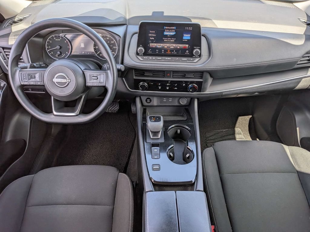 Used 2024 Nissan Rogue S FWD image 12