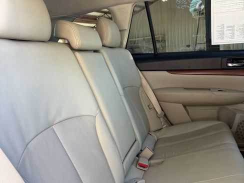 Used 2014 Subaru Outback 2.5i Limited image 23