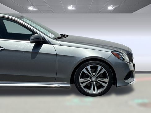 Used 2014 Mercedes-Benz E 350 4MATIC Sedan image 21