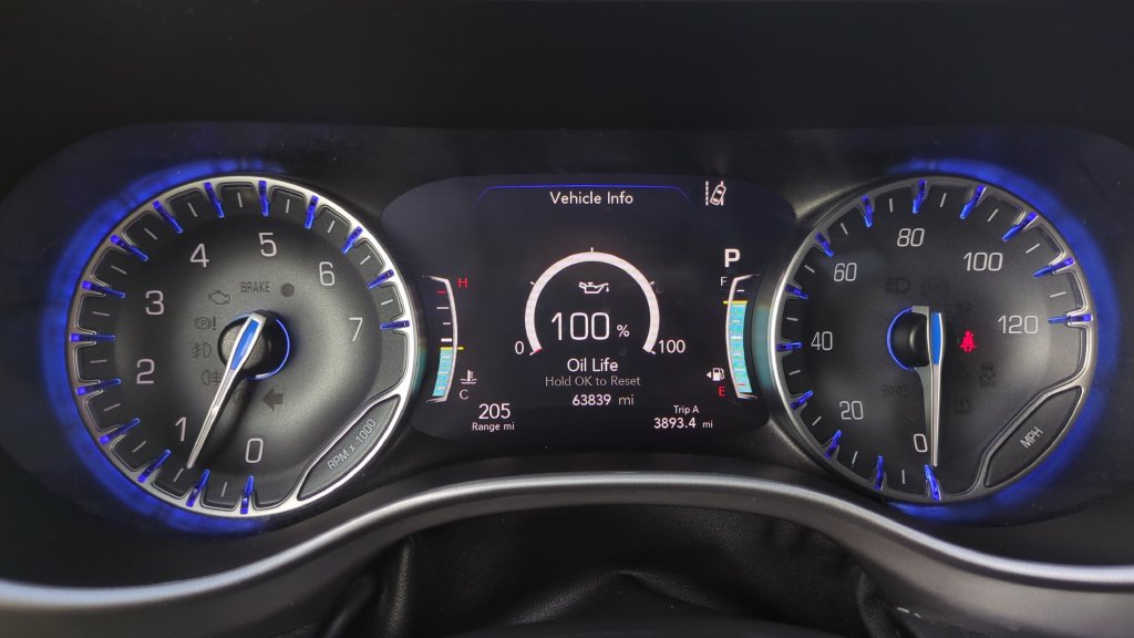 Used 2025 Chrysler Pacifica Select FWD image 19