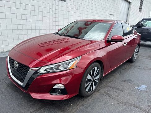 Used 2021 Nissan Altima 2.5 SL FWD image 1