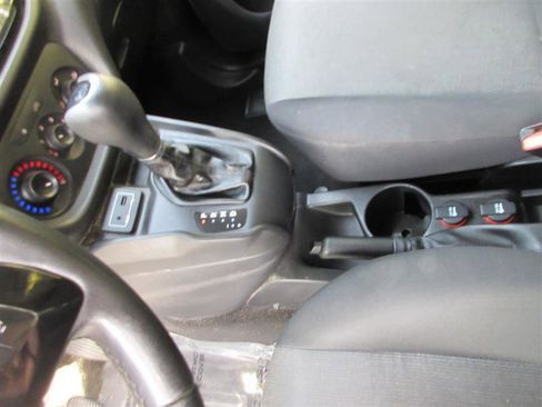 Used 2016 RAM ProMaster City Tradesman SLT w/ Rear Back-up Camera Group image 17