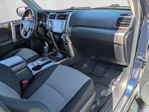 Used 2024 Toyota 4Runner SR5 AWD/4WD image 22