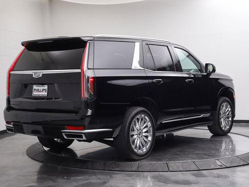 Used 2021 Cadillac Escalade Premium Luxury AWD/4WD image 5