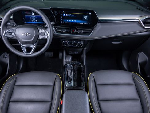 Used 2024 Chevrolet TrailBlazer ACTIV w/ Convenience Package image 16