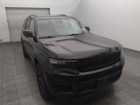 Used 2024 Jeep Grand Cherokee L Laredo AWD/4WD image 14
