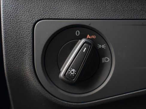 Used 2023 Volkswagen Tiguan S image 22