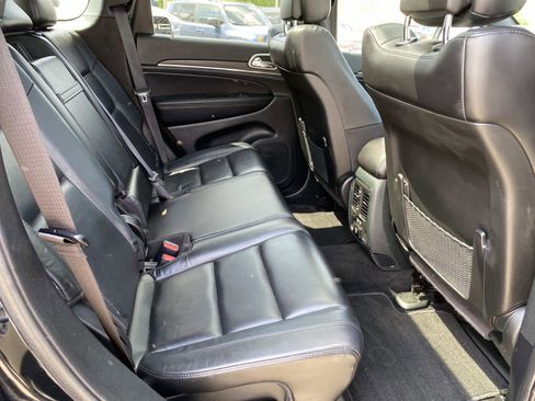 Used 2022 Jeep Grand Cherokee Limited AWD/4WD image 25
