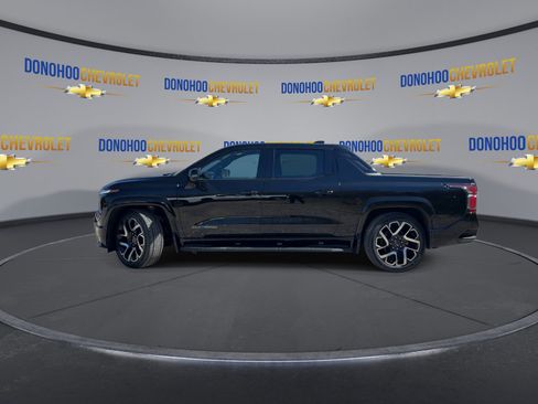 Used 2024 Chevrolet Silverado EV RST image 8