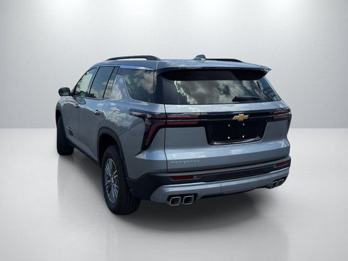 Used 2026 Chevrolet Traverse LT w/ Driver Confidence Package FWD image 7