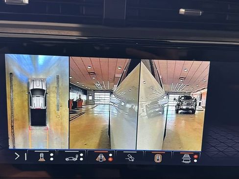 New 2026 GMC Sierra 2500 AT4 w/ AT4 Premium Plus Package AWD/4WD image 43