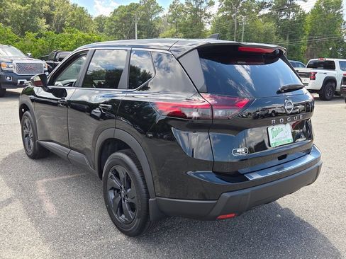New 2026 Nissan Rogue SV FWD image 8