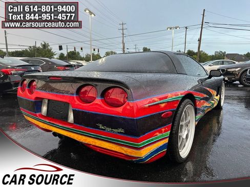 Used 1997 Chevrolet Corvette Coupe w/ Memory Pkg RWD image 8