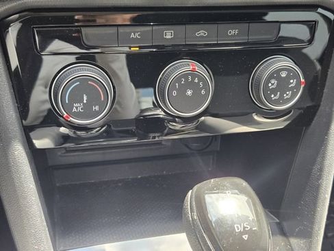 Certified 2023 Volkswagen Taos S FWD image 18