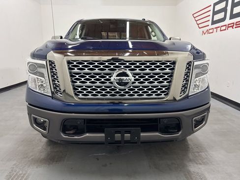 Used 2018 Nissan Titan Platinum Reserve AWD/4WD image 4