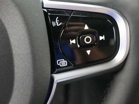 New 2026 Volvo XC60 B5 Plus w/ Protection Package Premier AWD/4WD image 19