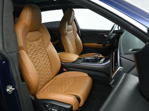 Used 2022 Audi RS Q8 w/ Luxury Package image 23