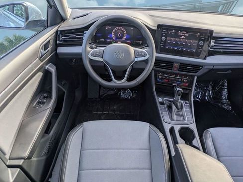 New 2026 Volkswagen Jetta SE FWD image 15