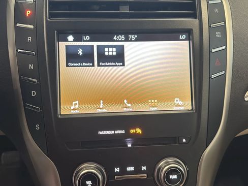 Used 2018 Lincoln MKC Premiere FWD image 21
