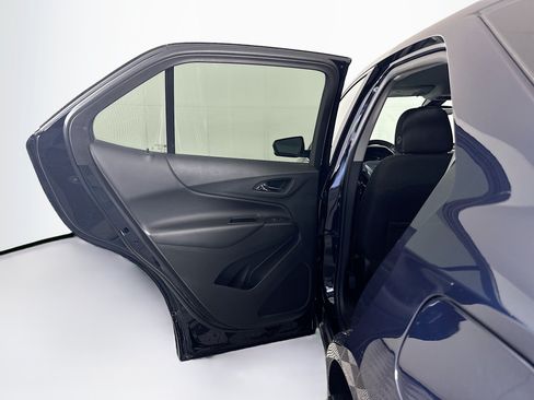 Used 2021 Chevrolet Equinox LT FWD image 25