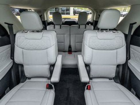 New 2026 Ford Explorer Platinum AWD/4WD image 14