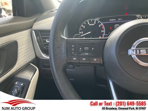 Used 2023 Nissan Rogue SV AWD/4WD image 25