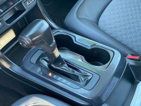 Used 2018 Chevrolet Colorado Z71 image 23