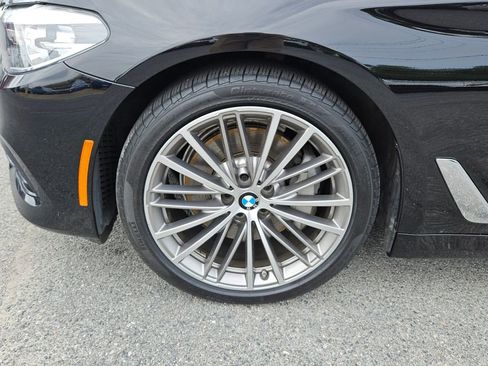 Used 2019 BMW 540i w/ Convenience Package RWD image 9