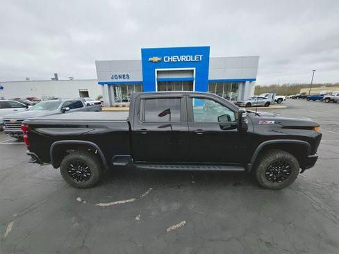 Used 2021 Chevrolet Silverado 2500 LTZ w/ LTZ Plus Package image 6